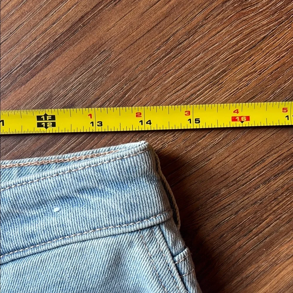 W28 L27 - Hollister Light Wash Blue Straight Leg Jeans - 7R - Picture 7 of 11